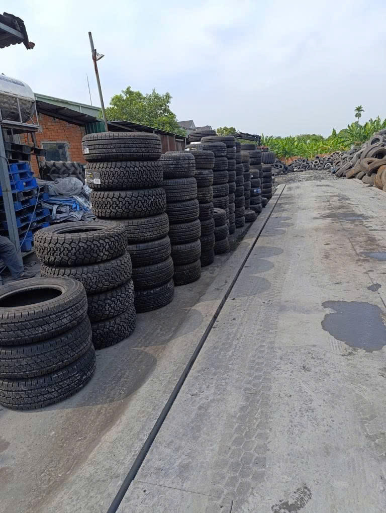 Thu mua vỏ lốp xe ô tô, xe tải, xe bán tải 11