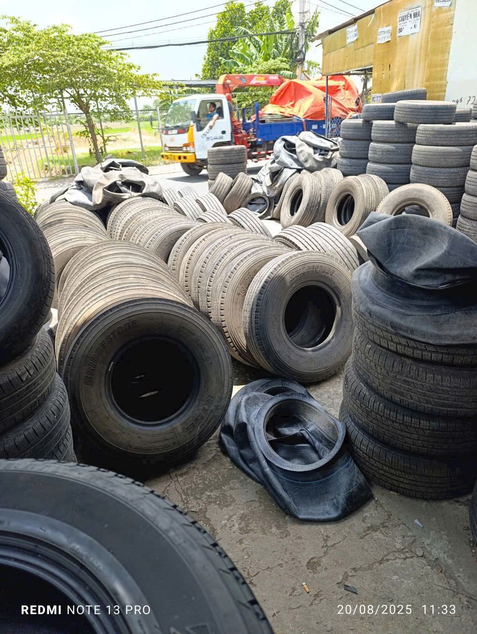 Thu mua vỏ lốp xe ô tô, xe tải, xe bán tải 06